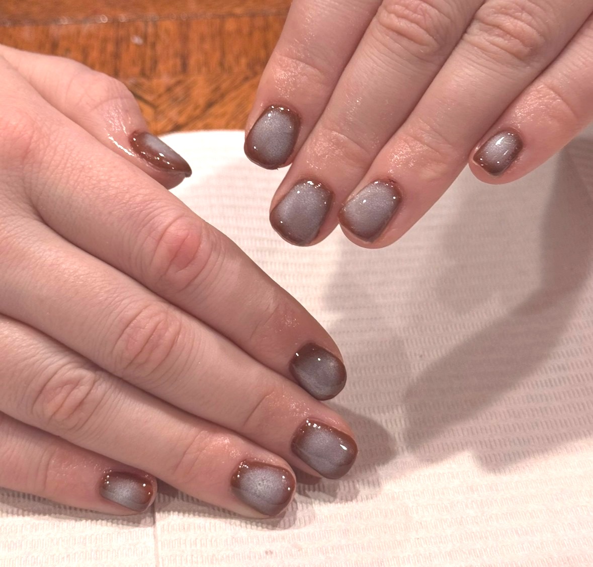 Brown cat eye nails