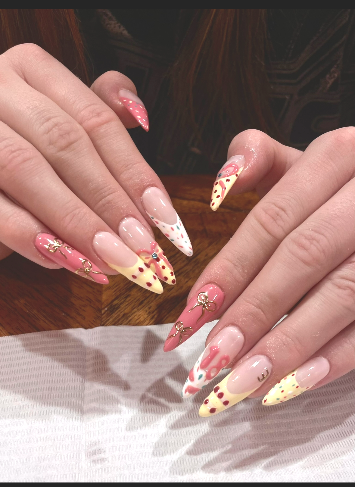 Strawberry bows nails
